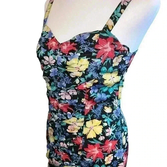 ASOS Multicolor Floral Design Mini  Dress Sweetheart Neckline ruched Back Size 4 - Picture 3 of 5